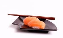 sashimi           fileuri din somon sau ton linguri ulei din arahide
