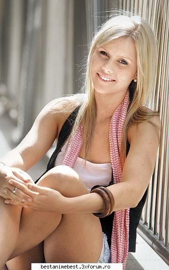 H2o - claire holt(emma) - Desene Animate
