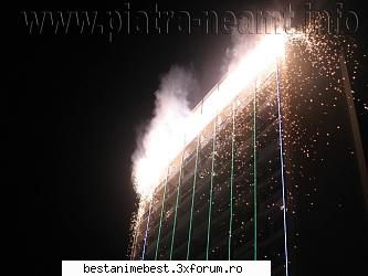 imagini din localitatea voastra - artificii de revelion la un hotel din centru - Cafenea